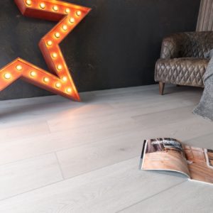 Кварцвиниловая плитка Aquafloor серии Realwood XXL